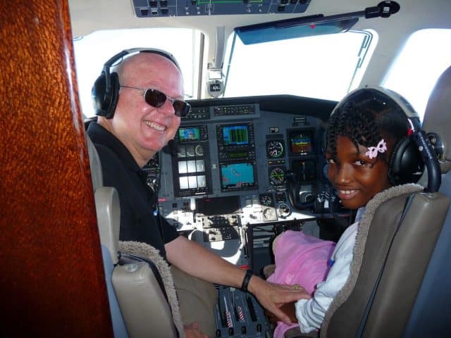 haiti relief flight daphka co-pilot pilatus pc-12