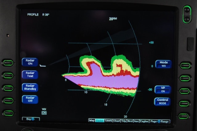 Vertical RADAR profile of cells over the Central Range between DR and Haiti